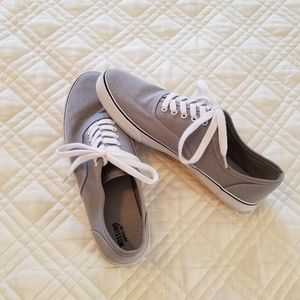 Mossimo Supply Co gray canvas sneakers Size 9